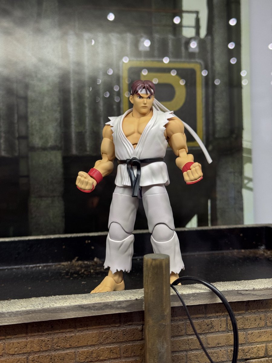 FigureReport's tweet image. Jada Toys Street Fighter Alpha 3 Ryu and Player 2 Cammy (EE exclusive)