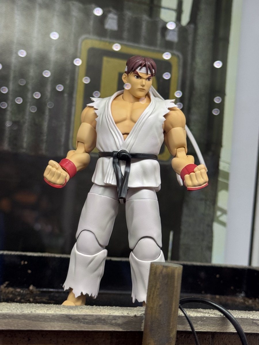 FigureReport's tweet image. Jada Toys Street Fighter Alpha 3 Ryu and Player 2 Cammy (EE exclusive)