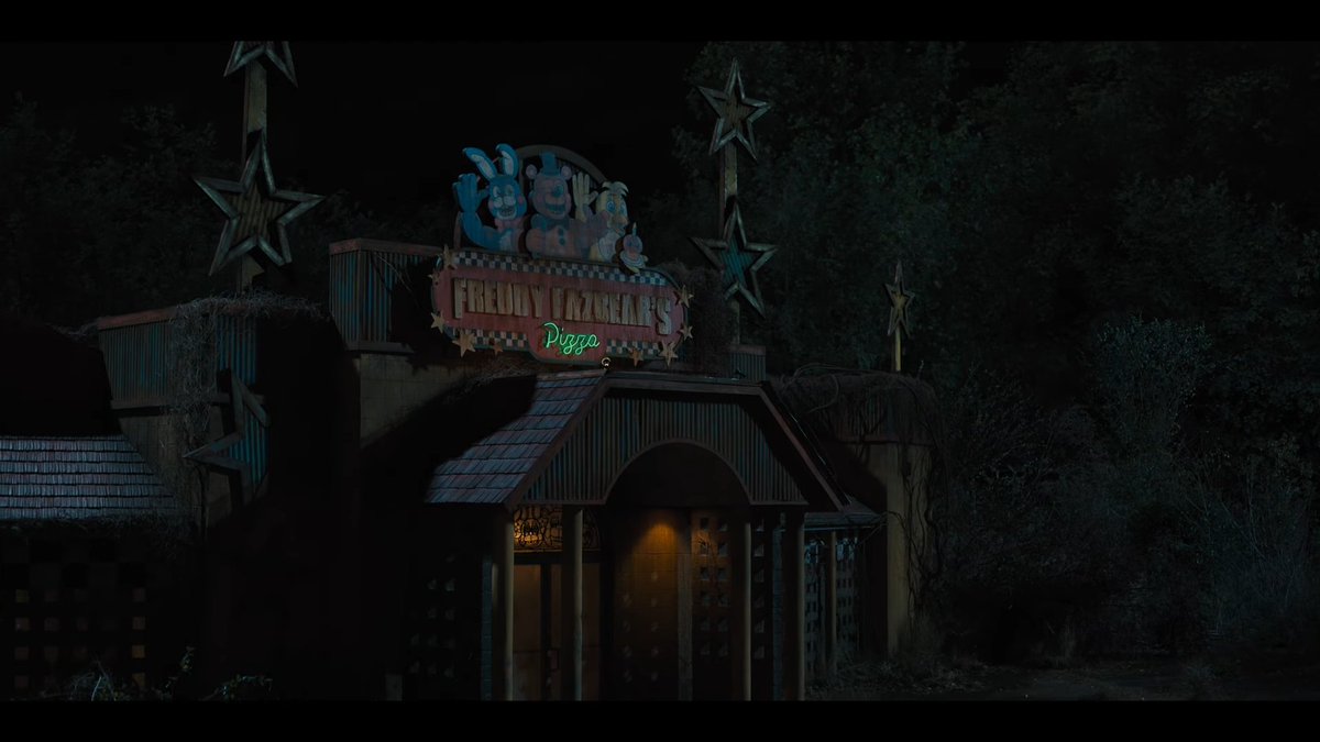 DeducerFNAF's tweet image. Josh Hutcherson shares how much BIGGER 'FIVE NIGHTS AT FREDDY'S 2' Is... 🤔
"Multiple Freddy's franchise locations..." will appear??..
#FNAF #FNAF2 #FNAFMovie2 #FiveNightsAtFreddys #FNAF2Movie