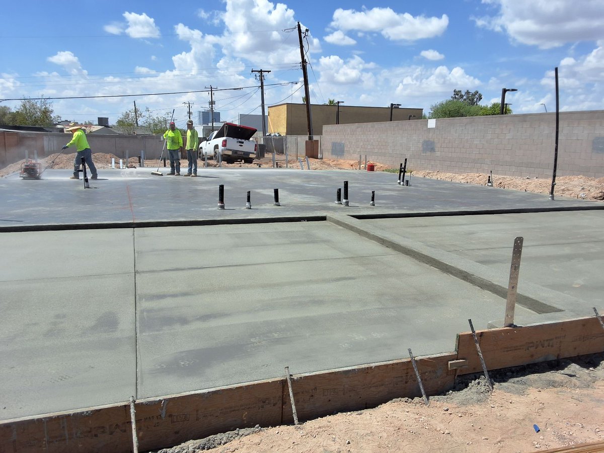 ValleywConcrete's tweet image. Early mornings, strong foundations. 🌟 That’s how we do it.
#ConcreteVibes #ValleywideConcrete #ArizonaBuilders #AZConstruction