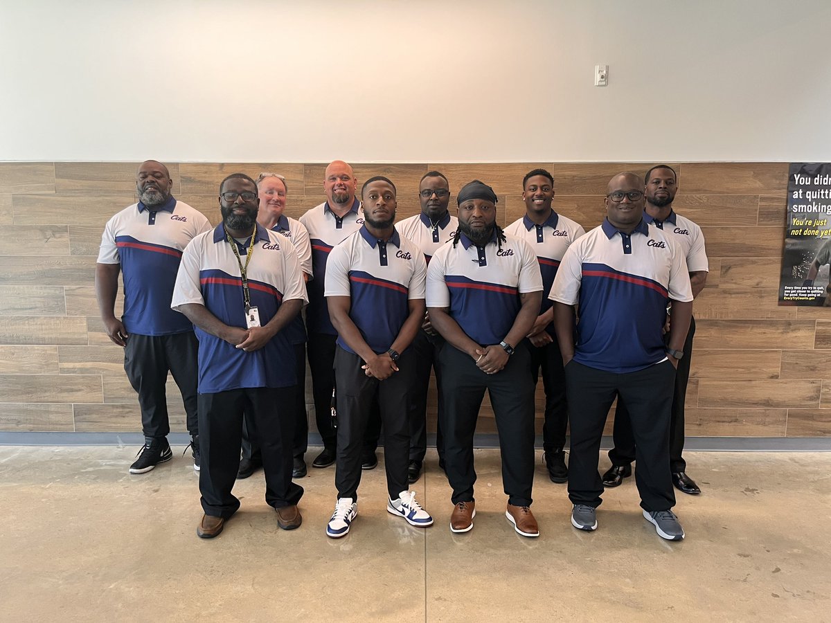 Blessed to have these men by my side for ‘25. #EAT2gether #SEC #Year1two