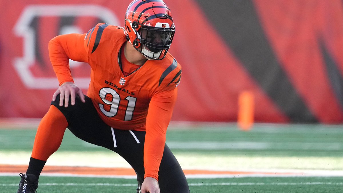 planetraider's tweet image. #Raiders are releasing DT Christian Wilkins with the designation of terminated vested veteran. His time in Las Vegas is now over.
Due to how Wilkins treated the rehab from his foot injury he suffered last season, the Raiders voided the remaining $35.2 million of guaranteed money…