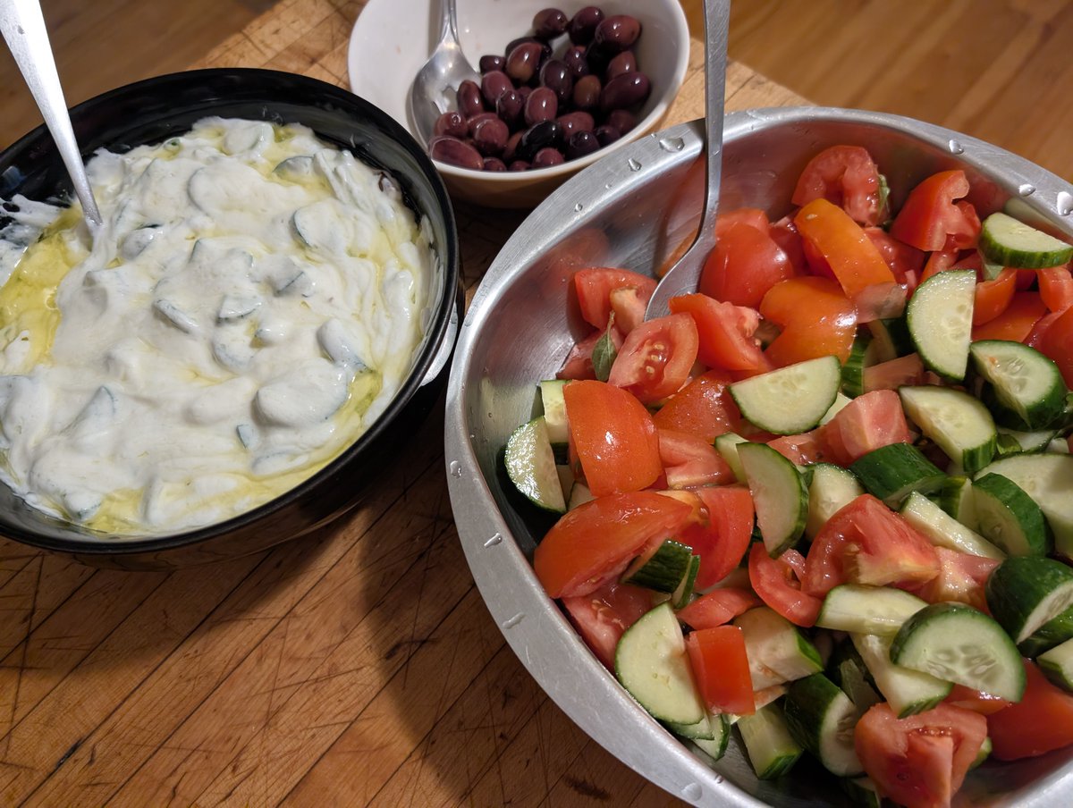 Lino's Version (@linosversion) on Twitter photo Summer Treats: Salad Days
Garden fresh, a little care and imagination, and even a home-made tzatziki – what’s wrong with that?
linomatteo.wordpress.com/2025/07/25/sum…
#Food #FoodieFriday #Cucumbers #Montreal #BusinessEnglish <a href="/LinosVersion/">Lino's Version</a> #Salads #Tzatziki Summer Treats: Salad Days
Garden fresh, a little care and imagination, and even a home-made tzatziki – what’s wrong with that?
linomatteo.wordpress.com/2025/07/25/sum…
#Food #FoodieFriday #Cucumbers #Montreal #BusinessEnglish <a href="/LinosVersion/">Lino's Version</a> #Salads #Tzatziki