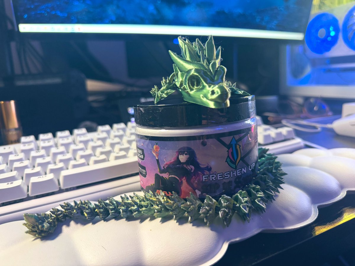 BadWolfRose4's tweet image. Thank you @MasterReinhardt for the goodies from your bday giveaways!!! It was a nice surprise to win these! 🫶🏻