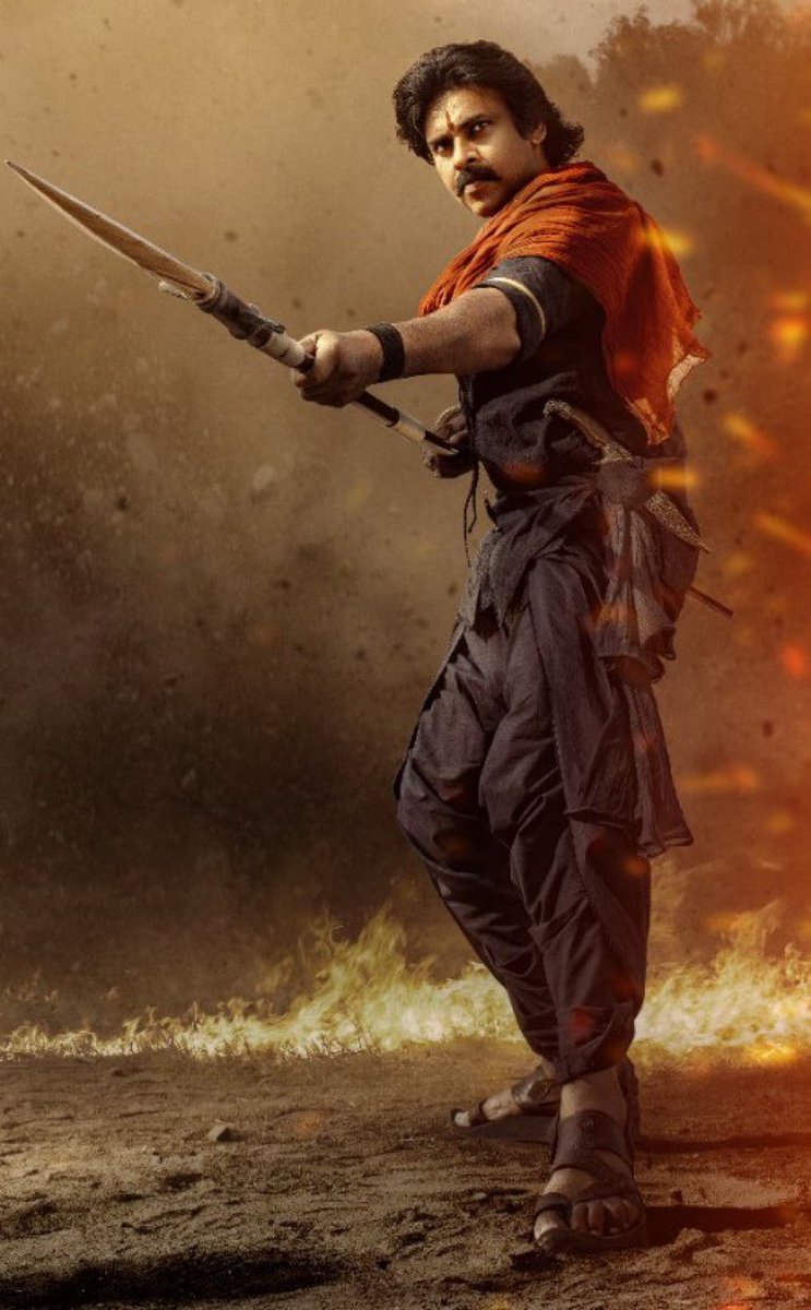 CricVarunSRH's tweet image. My parents are loving the film, families are loving the film 🧡

The intellectuals need their phones taken away. In a 2hr40min movie, these guys found 15min of bad VFX and started to call the film a bad flick.

Watch the film for PK &amp;amp; story! 

#HariHaraVeeraMallu #BlockbusterHHVM
