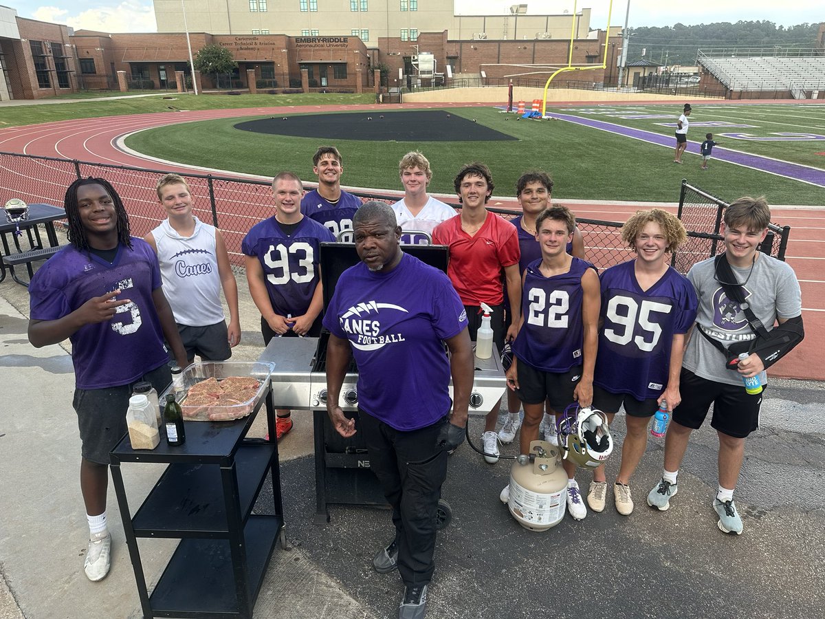 CHSHurricaneFB's tweet image. Thank you to @drinkBIOLYTE for providing some post practice hydration. And to Officer Garnigan for grilling some steaks for our coaches and a few players who were able to raise the most money in one of our fundraisers. #IfYouLoveItSayCanes #GreatToBeInTheVille