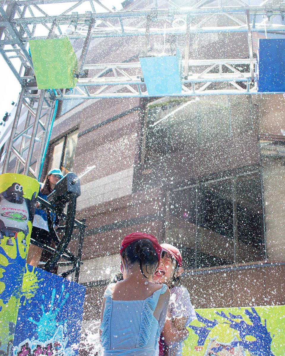 Canal_official's tweet image. /
びしょ濡れ必至🌊
\
8/26(火)まで体感型噴水アトラクション「キャナル・スプラッシュ」開催中✨
『スプラトゥーン3』の楽曲に合わせて楽しくびしょ濡れになって遊んじゃおう🎵
対象店舗で利用できる「濡れトククーポン」も配布中!
⏩canalcity-event.com/splatoon2025