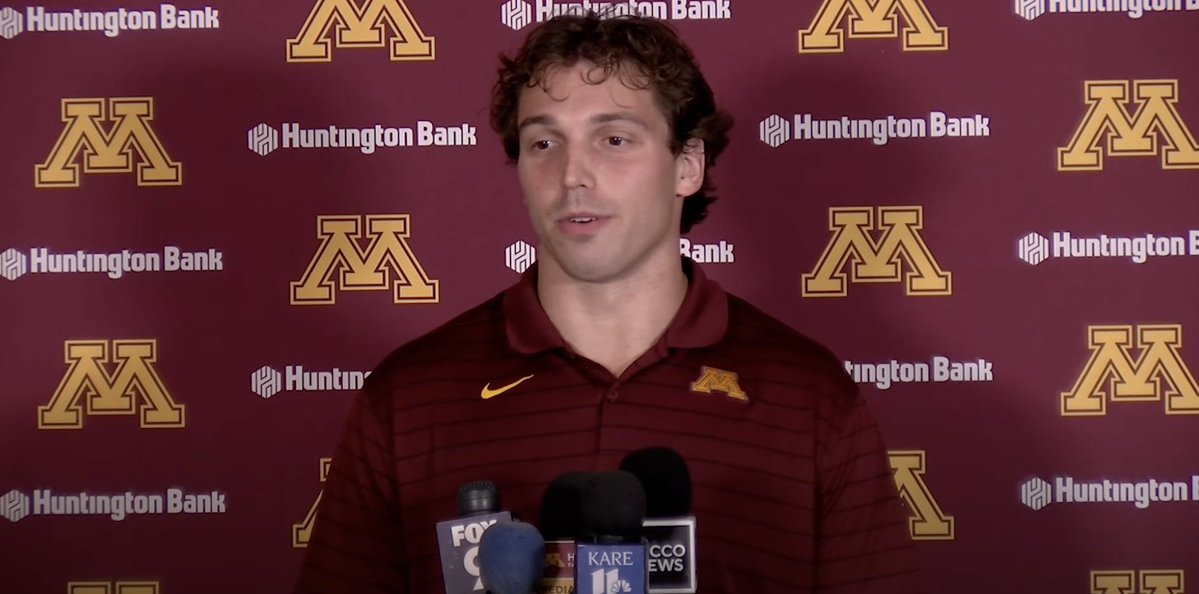 GophersGuru's tweet image. From high school DB to college LB and DL - Lucas Finnessy’s football journey is unique.
From position switches to rehabbing a ‘22 injury, the #Gophers veteran is ready to make an impact wherever he's needed: gophersguru.com/2025/07/24/shi…