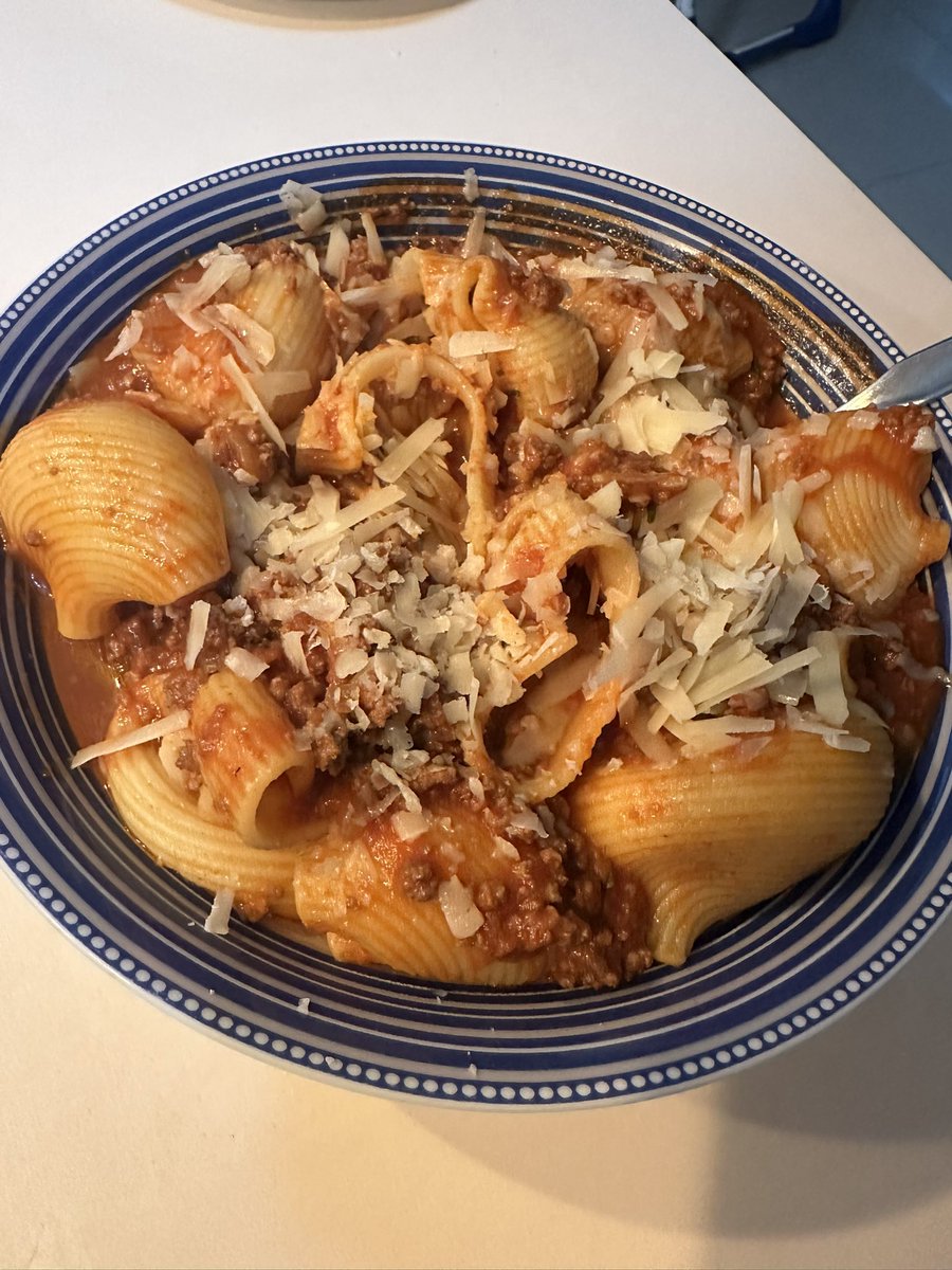 CoachFHM's tweet image. Been telling you for years.
Big bowls of pasta are extremely anabolic! 🍝