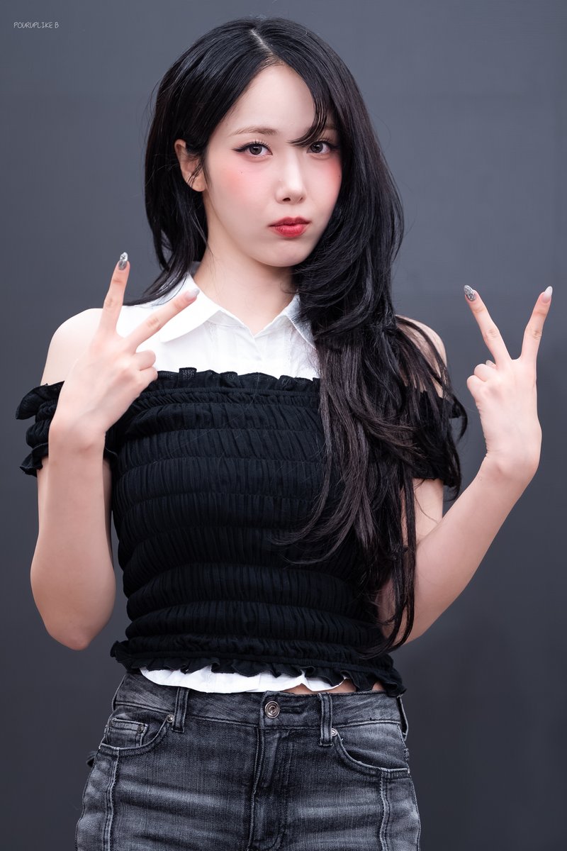 250718 
#비비지 #신비 
#VIVIZ #SINB