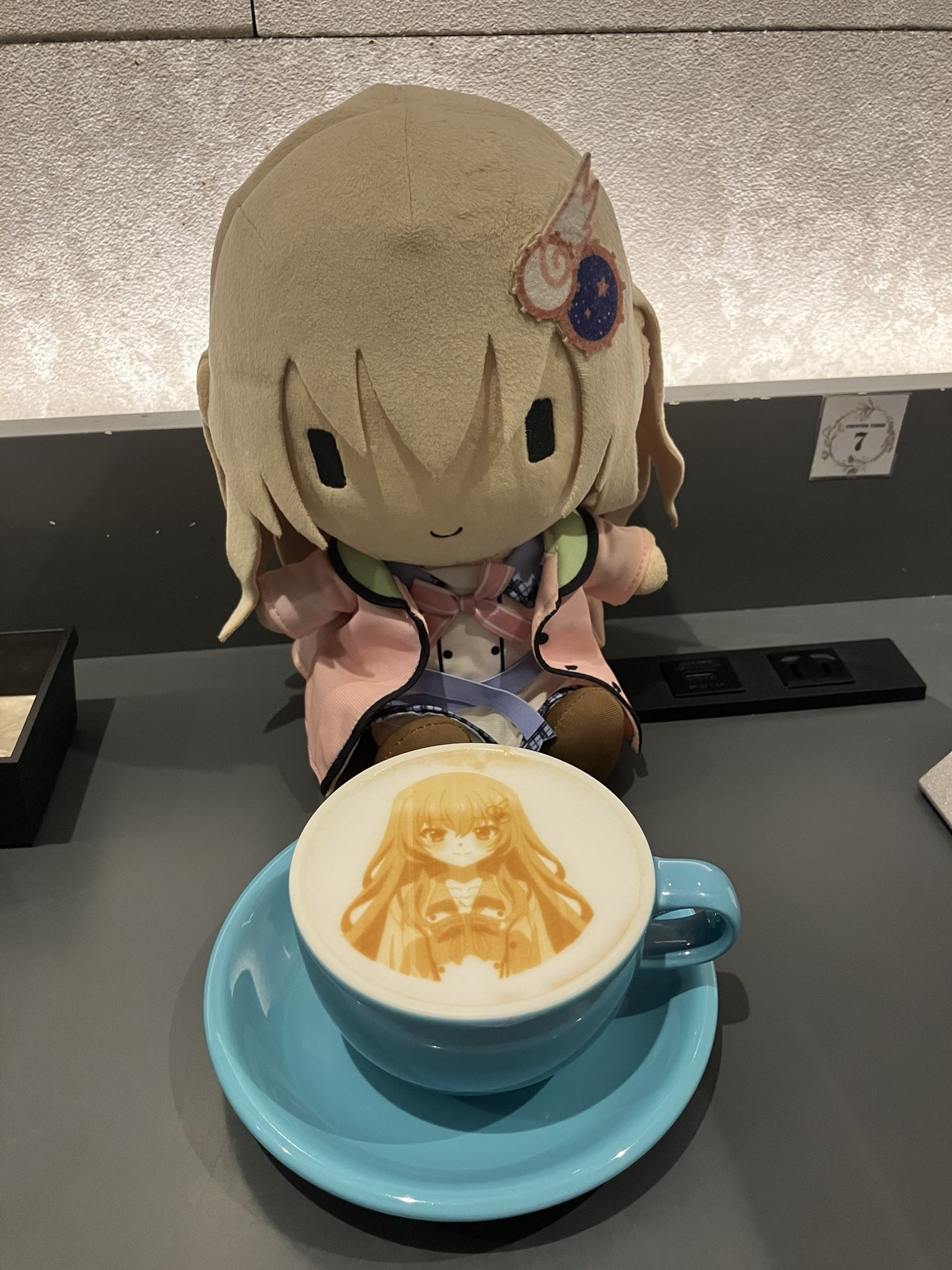 るび様 コラボカフェ コースター 目玉ちゃん 51dUMRb74EL._UF350,350_QL50_.jpg
