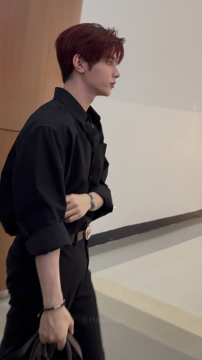Haubaoo's tweet image. 250725 GMP ์ถ๊ตญ
์ค๋ ์์ผ ์ฃผ์ธ๊ณต ๊ตฌ์ฐ ๋ณด์ด
ํ ๊ฑท์ด์ฌ๋ฆฌ๋ ๊ฑฐ ๋๋ฌด ์ข์...โก
#ZHANGHAO #์ฅํ์ค #็ซ ๆ #ใธใฃใณใใช
#ZEROBASEONE #ZB1 #์ ๋ก๋ฒ ์ด์ค์