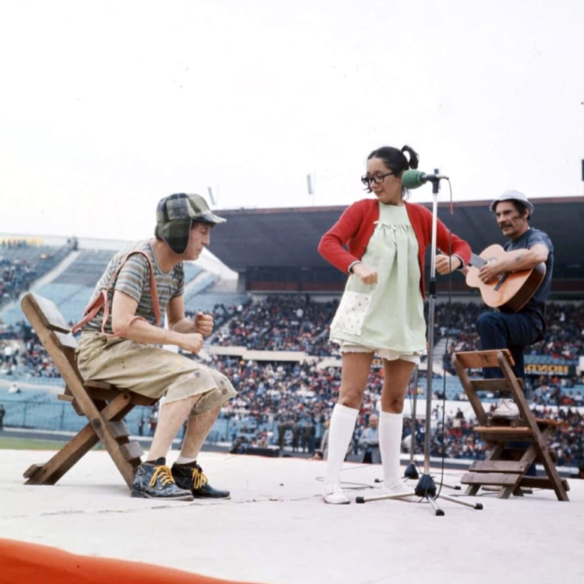 ImagenRetro's tweet image. Elenco de El Chavo del 8 en Chile, 1977. 🇨🇱