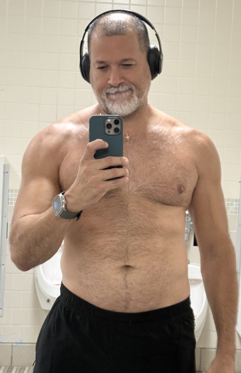 240 libras /108 kilos de amor 😮‍💨