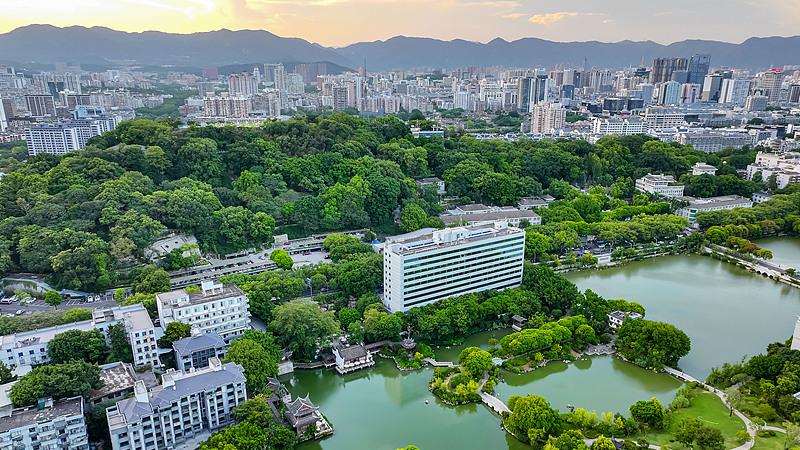 CGTNRadio's tweet image. #HeadlineNews Nine more Chinese cities have won recognition as international wetland cities at a meeting of the Conference of the Contracting Parties to the Ramsar Convention on Wetlands. shorter.me/i4c-T
