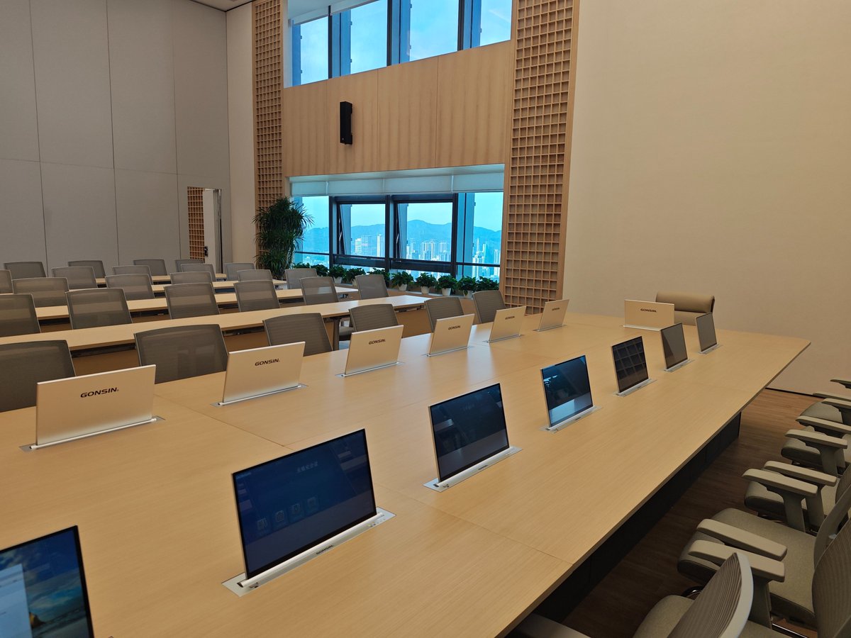 GONSIN customized a paperless conference solution for the Shenzhen Metro Real Estate Building, featuring an HD LED display and conference sound reinforcement system — delivering a smart, immersive, and efficient meeting experience.

Web: gonsin.com/products/paper…

#AudioVisual