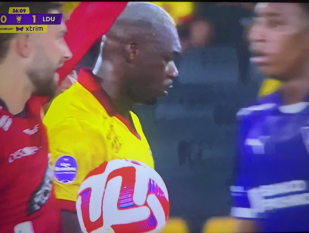 LATIGAZO DE CORNEJO
GOL DE LIGA DE QUITO 
en el Monumental
#BarcelonaSC 0 #LDUQ  1
39 m 1 T
#LigaEcuabet