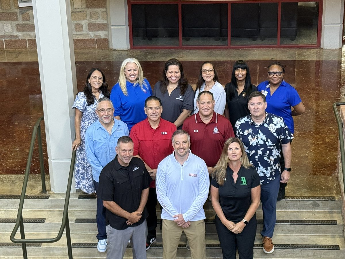 Middle School Principals at Leadership preparing to have a phenomenal year! #hardworking #stylish