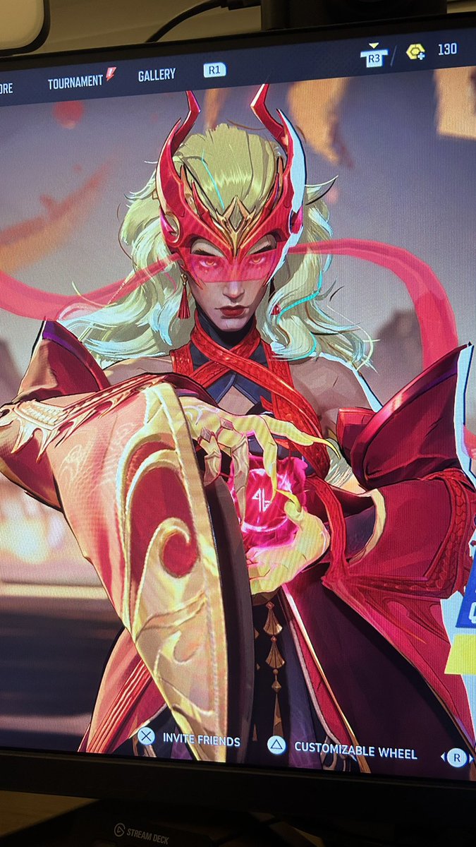 toriijada's tweet image. Finally got my queen’s costume 😍❤️