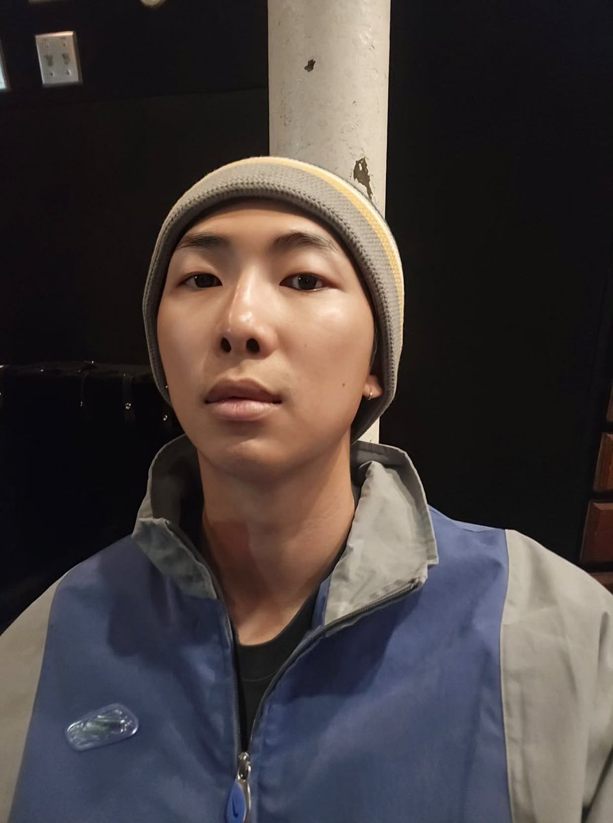 jjkdday's tweet image. QUE HOMBRE