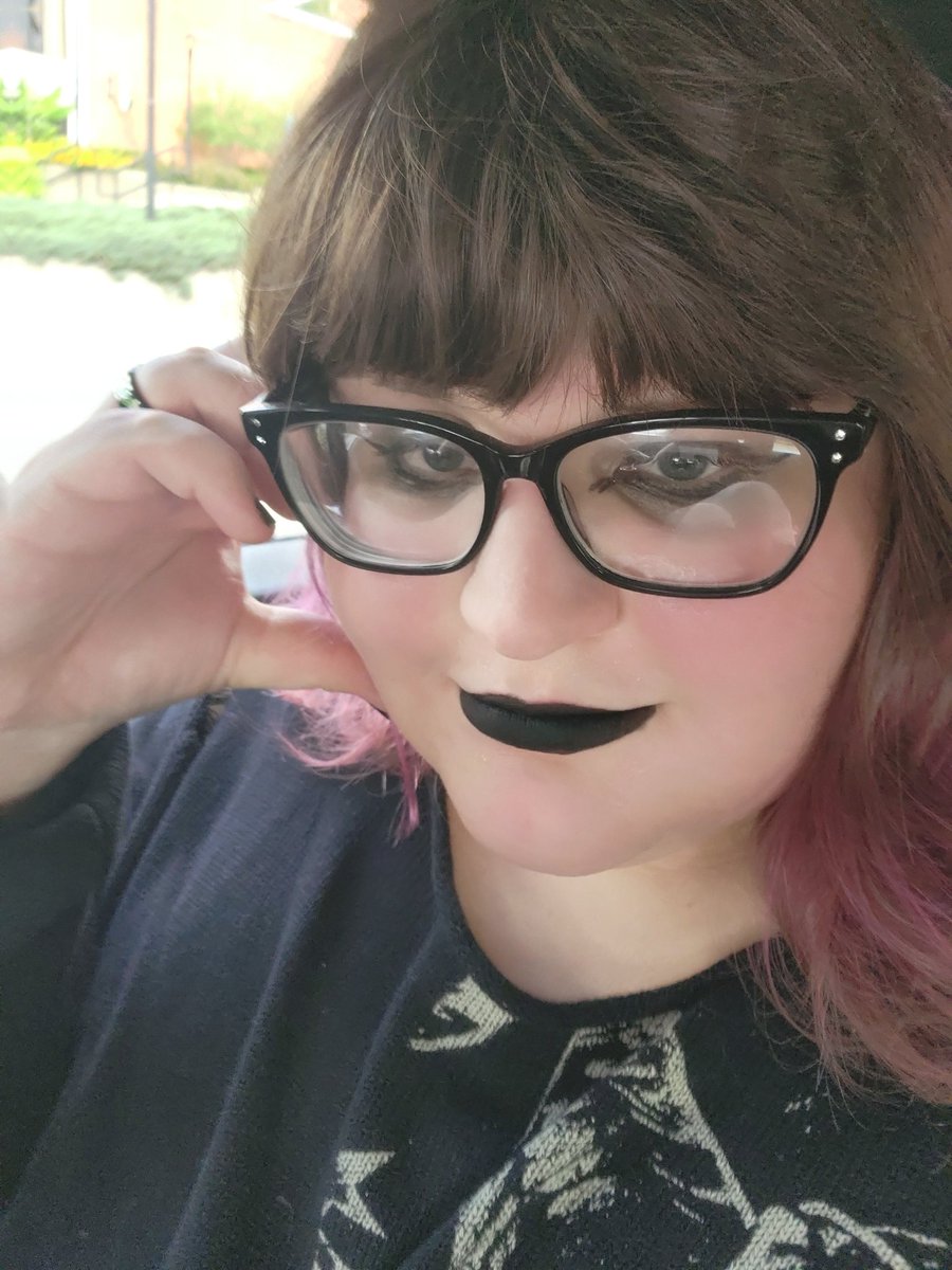 Serotolyn's tweet photo. Clobbering Time? More like Slobbering Time, amirite?
#ThrowEmUp https://t.co/24pQyK5eD5