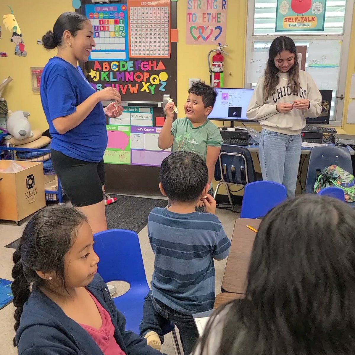 mdcpsmigrant's tweet image. Our students at South Dade Center learned about harmonicas and had fun making one of their own with the guidance of our staff &amp;amp; interns.

#YourBestChoiceMDCPS #Summer305 #SYIP2025
@SuptDotres
@MDCPSTitleI
@MDCPS