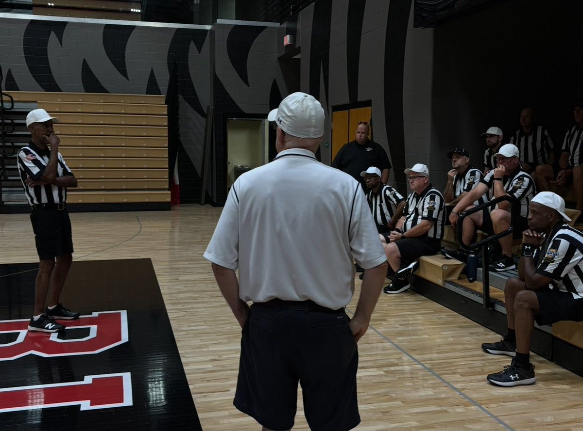 jefflytle_37's tweet image. Thank you @MrKunkBHS and @blufftontigers for hosting our NEIAOA and Lima City Officials Football Certification Clinic. Thank you to all officials and teams who participated in the clinic tonight. @rfaulkens @brianclewis