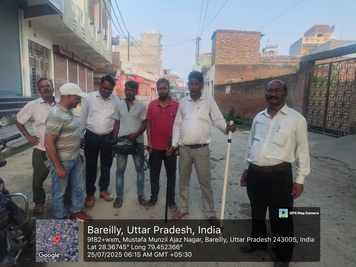 MVVNL BAREILLY (@mvvnlbareilly) on Twitter photo рдмрд░реЗрд▓реА рд╢рд╣рд░ рдореЗрдВ рдЪреЛрд░реА рд░реЛрдХрдерд╛рдо рдХреЗ рд▓рд┐рдП рд╡рд┐рджреНрдпреБрдд рдХрд░реНрдордЪрд╛рд░рд┐рдпреЛрдВ рдХреЗ рджреНрд╡рд╛рд░рд╛ рдореЙрд░реНрдирд┐рдВрдЧ рд░реЗрдб рдХрд░рддреЗ рд╣реБрдПред
@MVVNLMD <a href="/UPPCLLKO/">UPPCL</a> <a href="/MVVNLHQ/">Madhyanchal Vidyut Vitran Nigam Limited</a> <a href="/aksharmaBharat/">A K Sharma</a>
<a href="/mduppcl/">MDUPPCL</a> <a href="/czebareilly/">CE BAREILLY ZONE-1</a> <a href="/CMOfficeUP/">CM Office, GoUP</a> <a href="/ChiefSecyUP/">Chief Secretary, GoUP</a> <a href="/EMofficeUP/">Energy Minister Office UP</a> @uppclchairman
<a href="/dmbareilly/">DM Bareilly</a> рдмрд░реЗрд▓реА рд╢рд╣рд░ рдореЗрдВ рдЪреЛрд░реА рд░реЛрдХрдерд╛рдо рдХреЗ рд▓рд┐рдП рд╡рд┐рджреНрдпреБрдд рдХрд░реНрдордЪрд╛рд░рд┐рдпреЛрдВ рдХреЗ рджреНрд╡рд╛рд░рд╛ рдореЙрд░реНрдирд┐рдВрдЧ рд░реЗрдб рдХрд░рддреЗ рд╣реБрдПред
@MVVNLMD <a href="/UPPCLLKO/">UPPCL</a> <a href="/MVVNLHQ/">Madhyanchal Vidyut Vitran Nigam Limited</a> <a href="/aksharmaBharat/">A K Sharma</a>
<a href="/mduppcl/">MDUPPCL</a> <a href="/czebareilly/">CE BAREILLY ZONE-1</a> <a href="/CMOfficeUP/">CM Office, GoUP</a> <a href="/ChiefSecyUP/">Chief Secretary, GoUP</a> <a href="/EMofficeUP/">Energy Minister Office UP</a> @uppclchairman
<a href="/dmbareilly/">DM Bareilly</a>