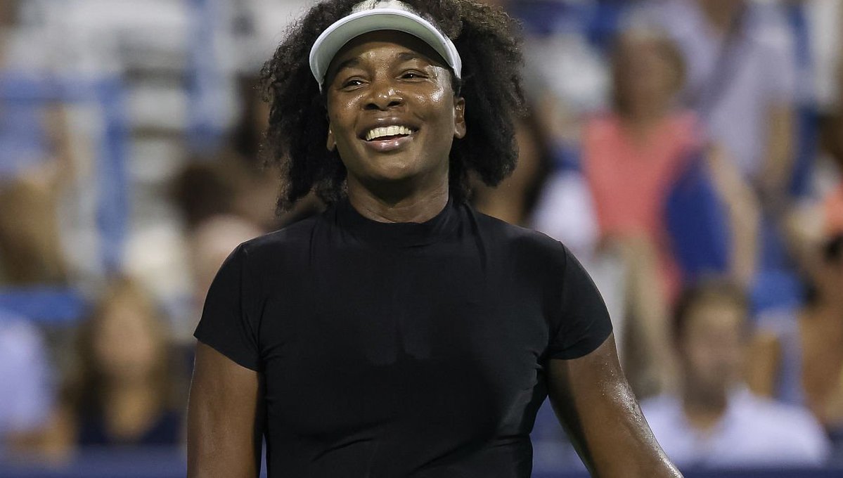 josemorgado's tweet image. Venus Williams' historic comeback week ends with a R2 singles loss in Washington to world #24 Magdalena Frech 6-2, 6-2.
She was miles away from the level she produced in the first round (and in her two doubles matches).
Frech into her first QF of the year (vs. Rybakina).