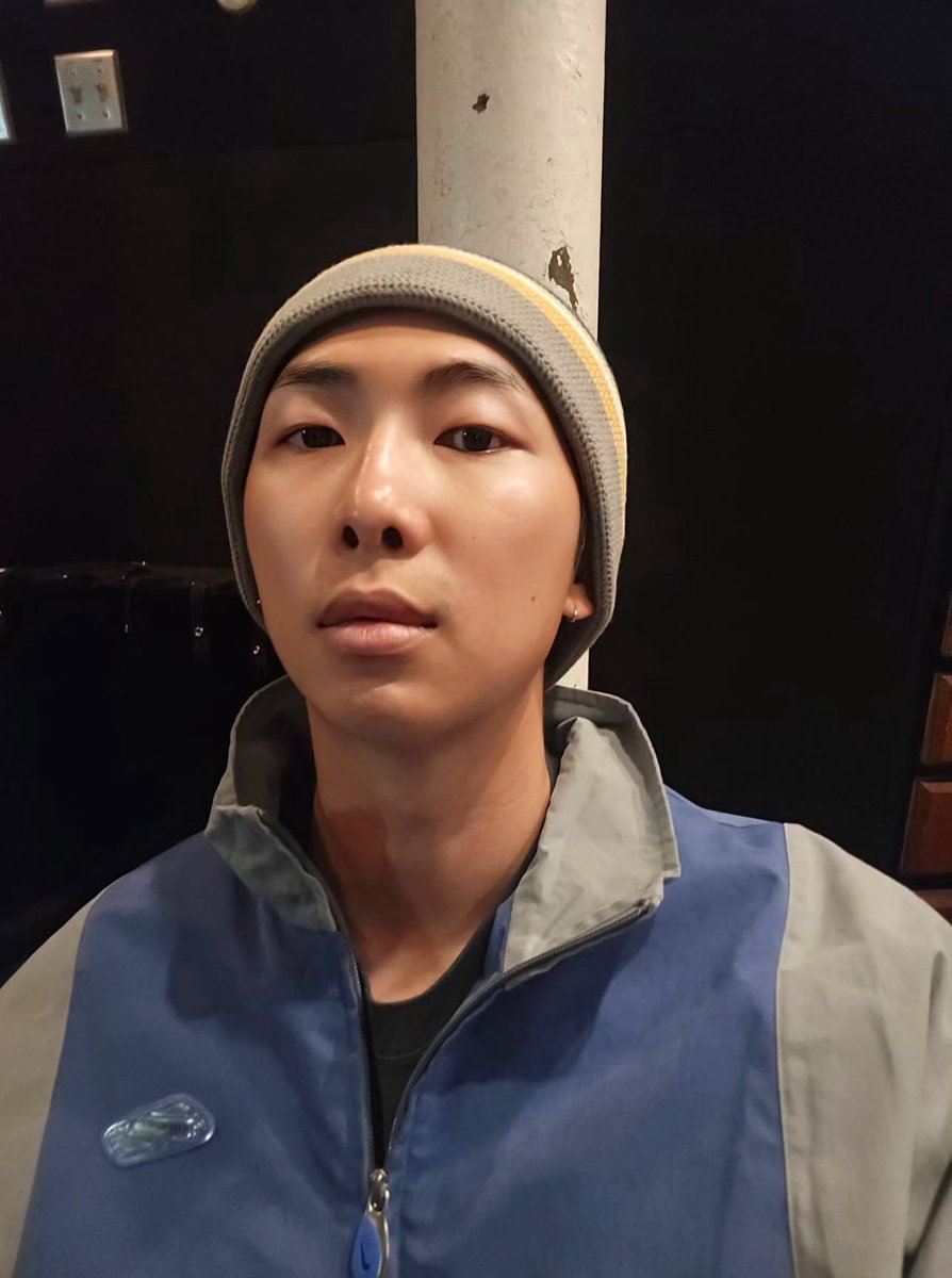 Arikive4's tweet image. Joonie came home 😭