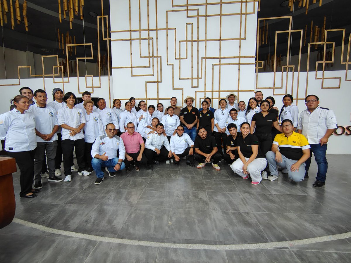 INPC Ecuador (@inpcecuador) on Twitter photo 🥥🔥 En el Centro Hojas-Jaboncillo se vivió la Master Class: Saberes y Sabores de Manabí, una experiencia que rescató la riqueza gastronómica y cultural de la provincia, gracias al convenio entre el ISTPEM y el INPC.
#SaberesYSabores #ManabíEsPatrimonio #INPC #ISTPEM <a href="/Cultura_Ec/">Ministerio de Cultura y Patrimonio 🇪🇨</a> 🥥🔥 En el Centro Hojas-Jaboncillo se vivió la Master Class: Saberes y Sabores de Manabí, una experiencia que rescató la riqueza gastronómica y cultural de la provincia, gracias al convenio entre el ISTPEM y el INPC.
#SaberesYSabores #ManabíEsPatrimonio #INPC #ISTPEM <a href="/Cultura_Ec/">Ministerio de Cultura y Patrimonio 🇪🇨</a>
