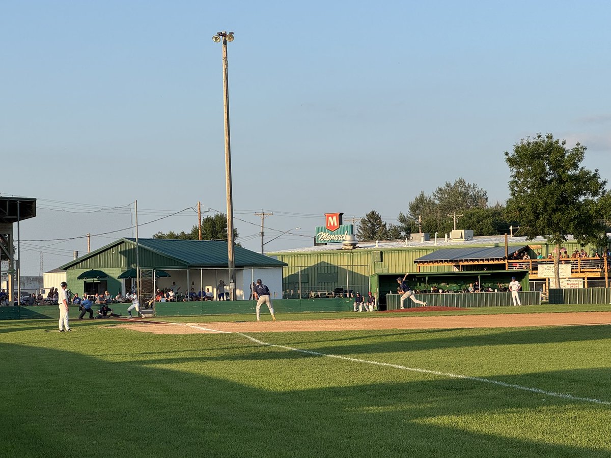 4-2 Renner after 4