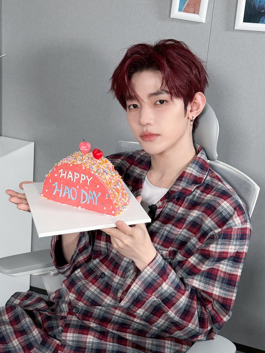 zhaothinker's tweet image. Happy Birthday Zhang Hao!!!🎂🐼🩷🩷

ZHANG HAO WORLD TOP STAR 

#25GoldenStarsForZhangHao
#여름하늘이_하오로_물든_날
#章昊0725生日快乐