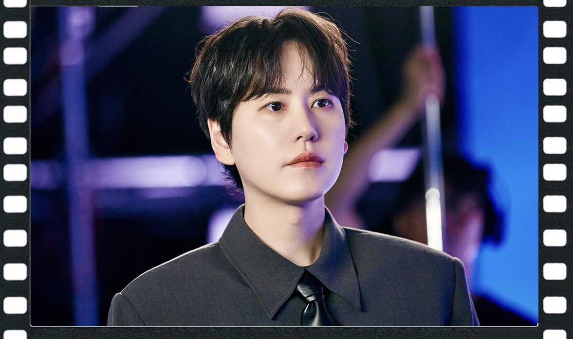 xckyucx's tweet image. 이이이이잉 미남 강아디🥹 대기실이 추운 규현이와 목선풍기 규현이
규현이 절대 춥지 마
규현이 덥지 마
더웠다가 추웠다가 밖은 덥고 실내는 춥고 하지 마