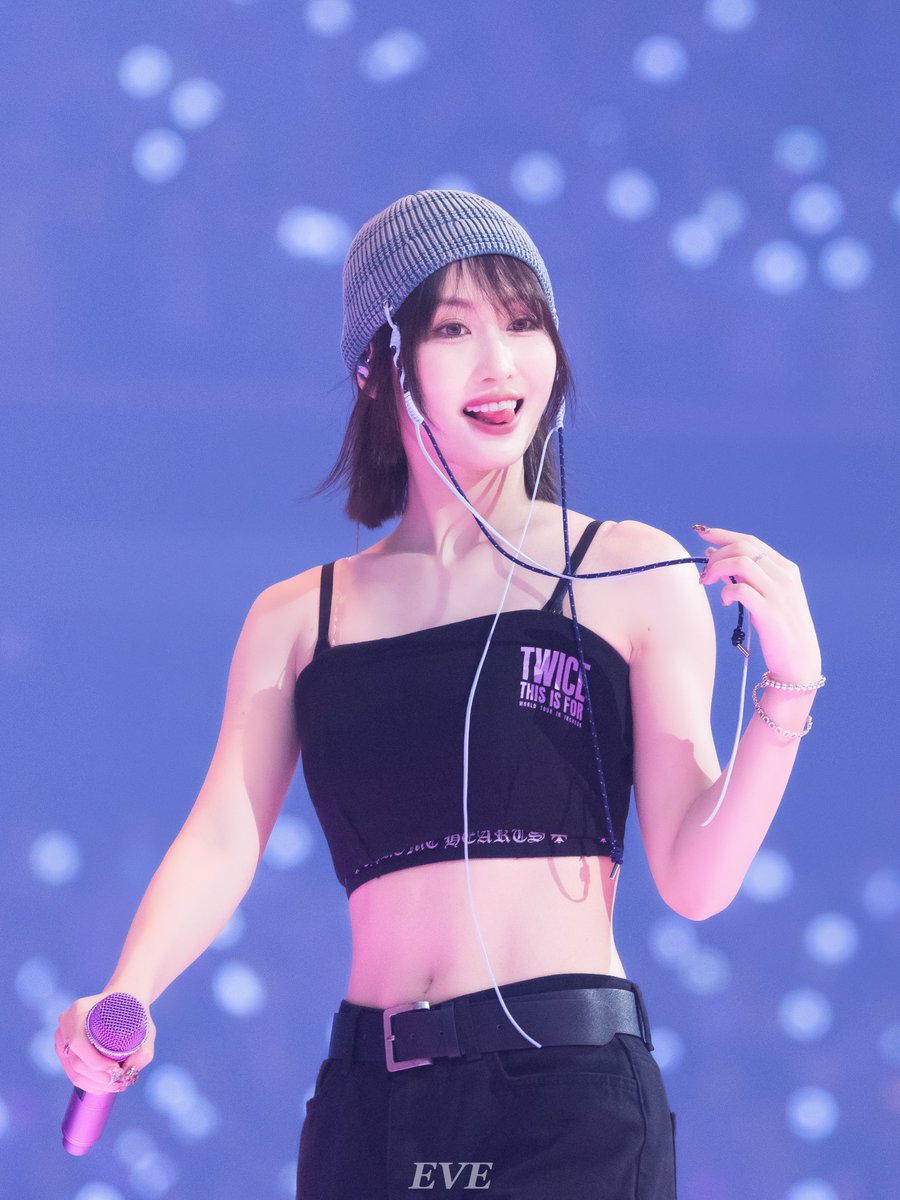 TWICE_EVE's tweet image. 250719 HQ๐ฏโ
#TWICE #ํธ์์ด์ค #๋ชจ๋ชจ #MOMO #ใขใข