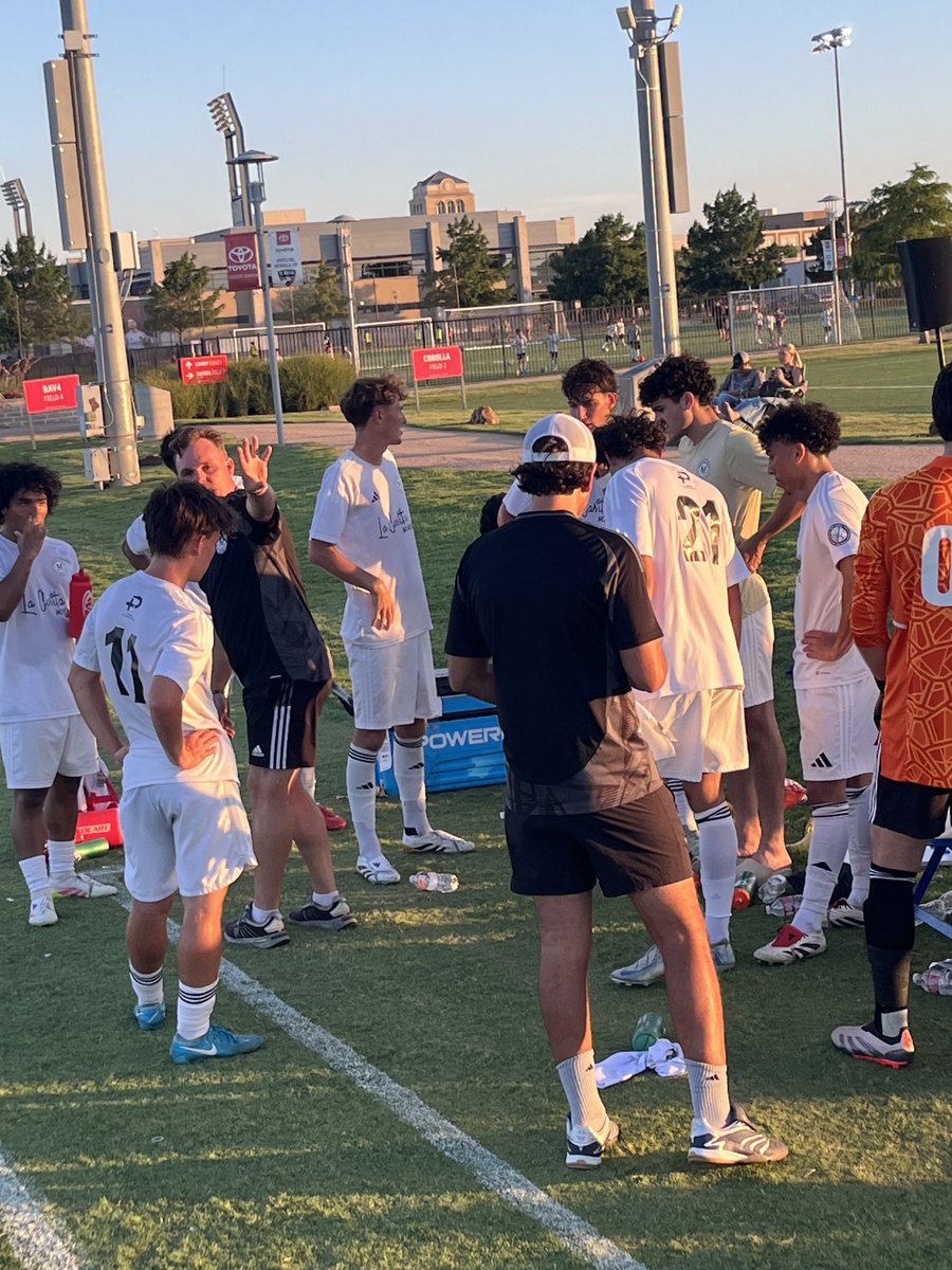 We've played 90 and we're still level!

Headed to extra time.

⁦<a href="/Met_Oval/">Met Oval</a>⁩ 1
⁦<a href="/TTownSoccer/">Tulsa Athletic</a>⁩ 1