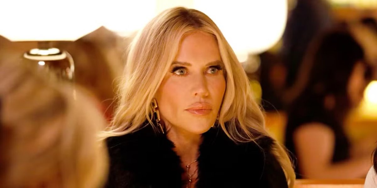BravoTrollz's tweet image. Tamra is soooooo JEALOUS of this mug

#RHOC
