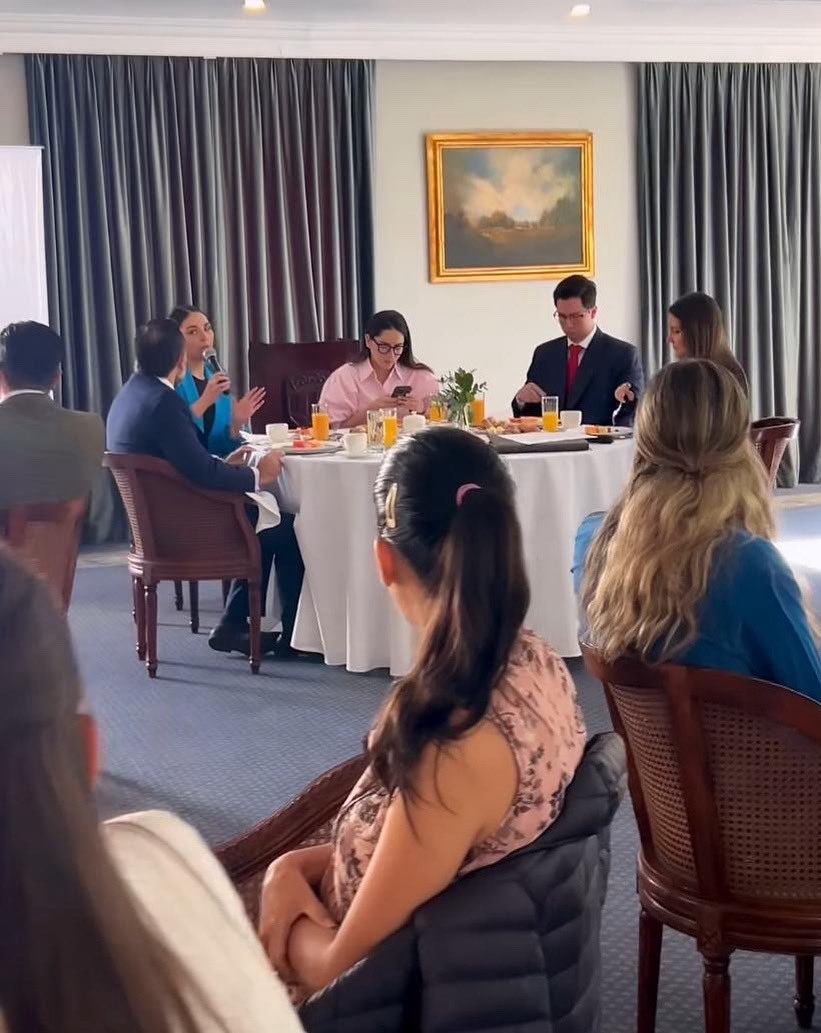 #10añosjuntos | 🎬 El día de hoy UNIARTE estuvo presente en el desayuno de trabajo de AEPI - SENADI promoviendo la gestión eficiente de las acciones a favor de los derechos de autor y conexos de nuestros miembros. 

#uniartecontigo