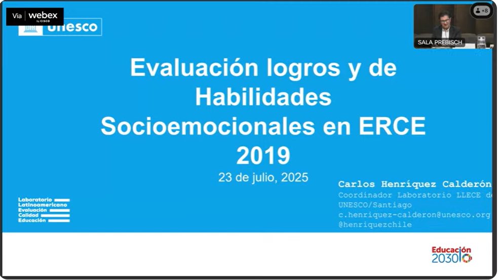 UNESCOSantiago's tweet image. El coordinador del Laboratorio LLECE de la UNESCO, @henriquezchile, en el seminario de @cepal_onu y ULAPSI “El desarrollo humano en América Latina y el Caribe: contribuciones desde la psicología del desarrollo”, expuso la experiencia de ERCE midiendo habilidades socioemocionales.