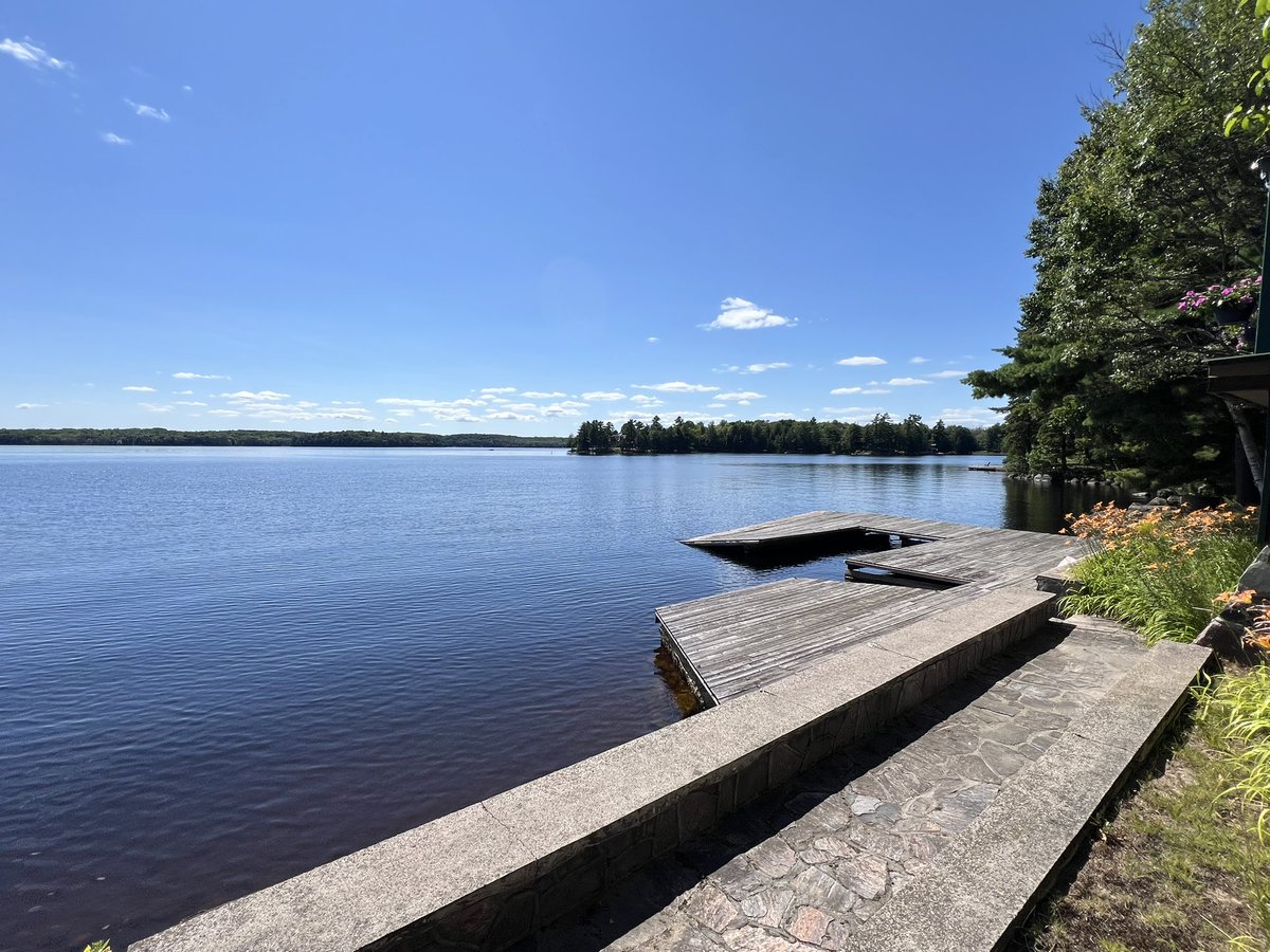 VermonsterWx's tweet image. Ahmic Lake in Ontario, Canada.