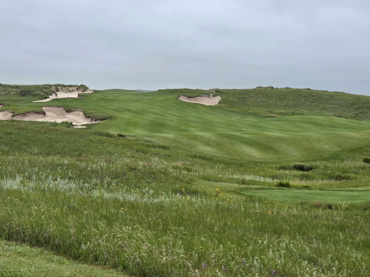 OrsonRosas's tweet image. The Prairie Club, Dunes Course, Valentine, NE (Tom Lehman and Chris Brands)
The land movement throughout the course is nearly unparalleled in my travels. The scale and grandeur are truly breathtaking.
Just "wow".