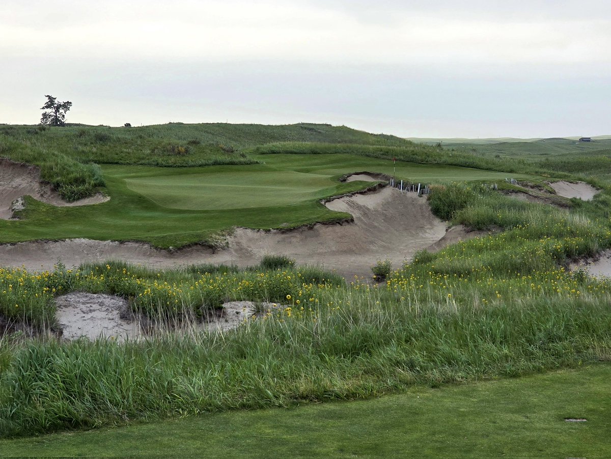 OrsonRosas's tweet image. The Prairie Club, Dunes Course, Valentine, NE (Tom Lehman and Chris Brands)
The land movement throughout the course is nearly unparalleled in my travels. The scale and grandeur are truly breathtaking.
Just "wow".
