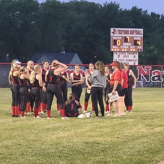 TreynorNation's tweet image. WIC Honors 2025 Softball

First Team: 
Delaney Mathews 
Adalyn Minahan  

Second Team: 
Claire Cook 
Elyse Winchell  

Honorable Mention: 
Brooke Burke  

Senior All Academic - Swalwell &amp;amp; Roberts

Congratulations @TreynorSoftball on a great season!!