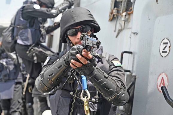 IN_EasternFleet's tweet image. Duty calls us to serve with unwavering commitment, safeguarding our nation’s maritime interests.
Honour drives us to uphold the highest standards of integrity, discipline, and pride in every mission.
Courage empowers us to face the unknown – whether at sea or ashore, with…