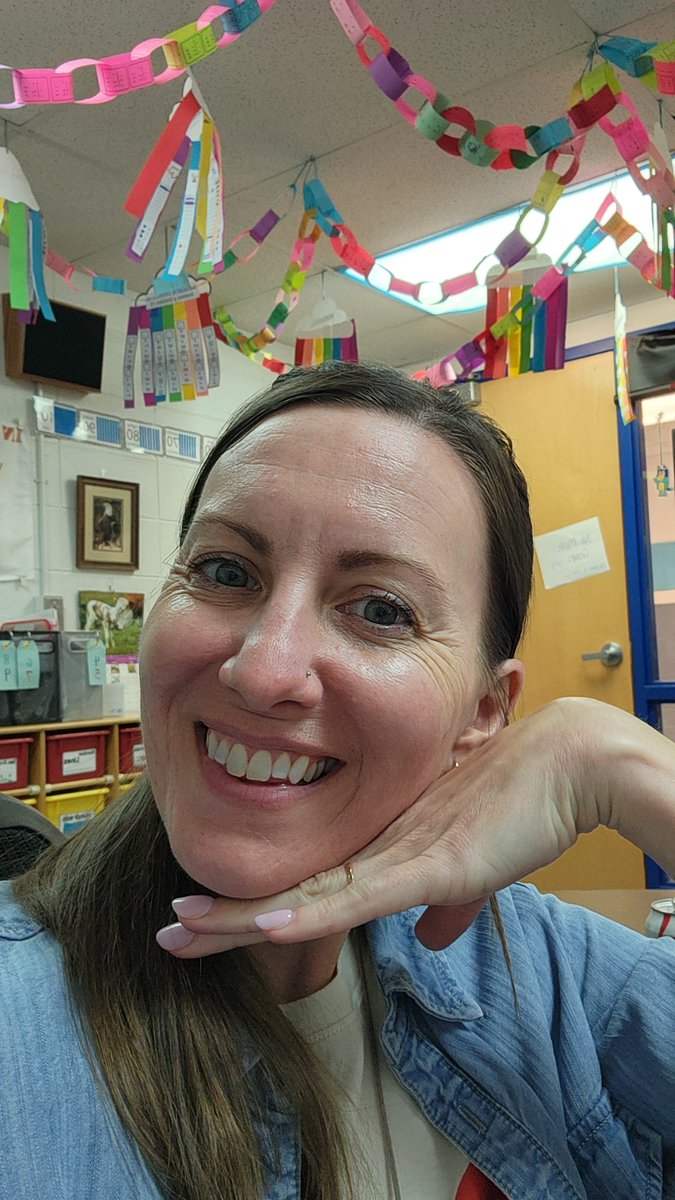 Allison___G's tweet image. Just a teacher with a tiny account, hoping for some #clearthelist fairies to sprinkle me with their magic ✨️🧚♀️
👩🏫 K-5 Math Interventionist in IL
🏫 Title I school
📆 21st year of teaching
🧮 Need Kleenex & Expo markers
amazon.com/hz/wishlist/ls…