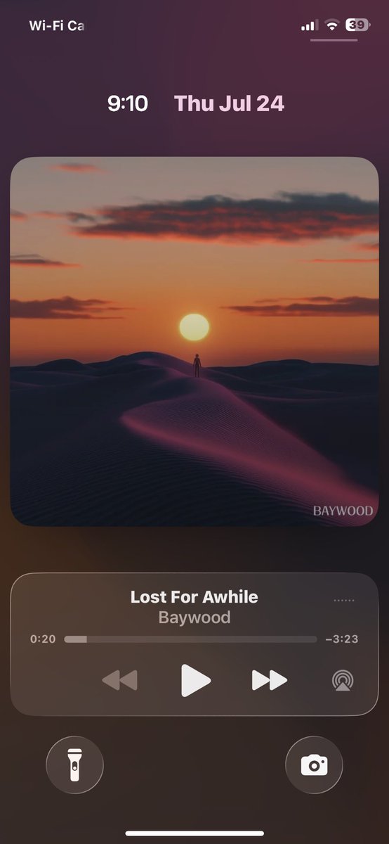 I want this full screen lock screen album art for Spotify. It’s like having new wallpapers while listening your favorite songs.