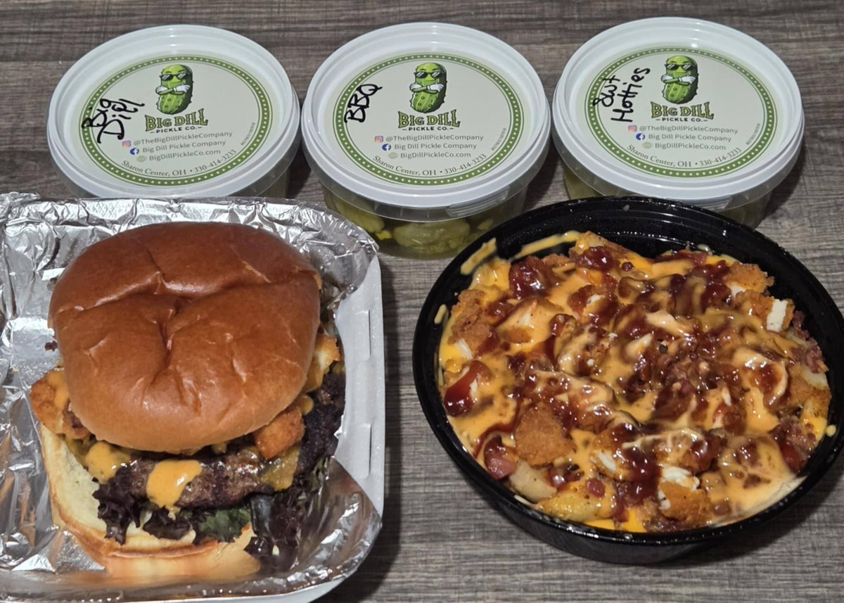 HankF330ToGo's tweet image. My Dinner Pick from Taste of Akron. Birdies Food Truck Birdie Burger and a Stoner Bowl. Also grabbed some Big Dill Pickle Company options for the fridge.
I was not prepared for this. I had heard of Birdie Burgers before, but the ingenious mix of taste explosions blended together…