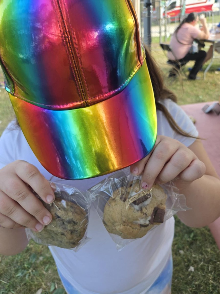 HankF330ToGo's tweet image. Other family food picks from tonight at Taste of Akron: Chicken Bacon Wrap from Cookery Food Truck, Dr. Hibachi Food Truck medley of all 3, Fat T's Cookies and Chicken Tacos from Southern Thangs Food Truck.