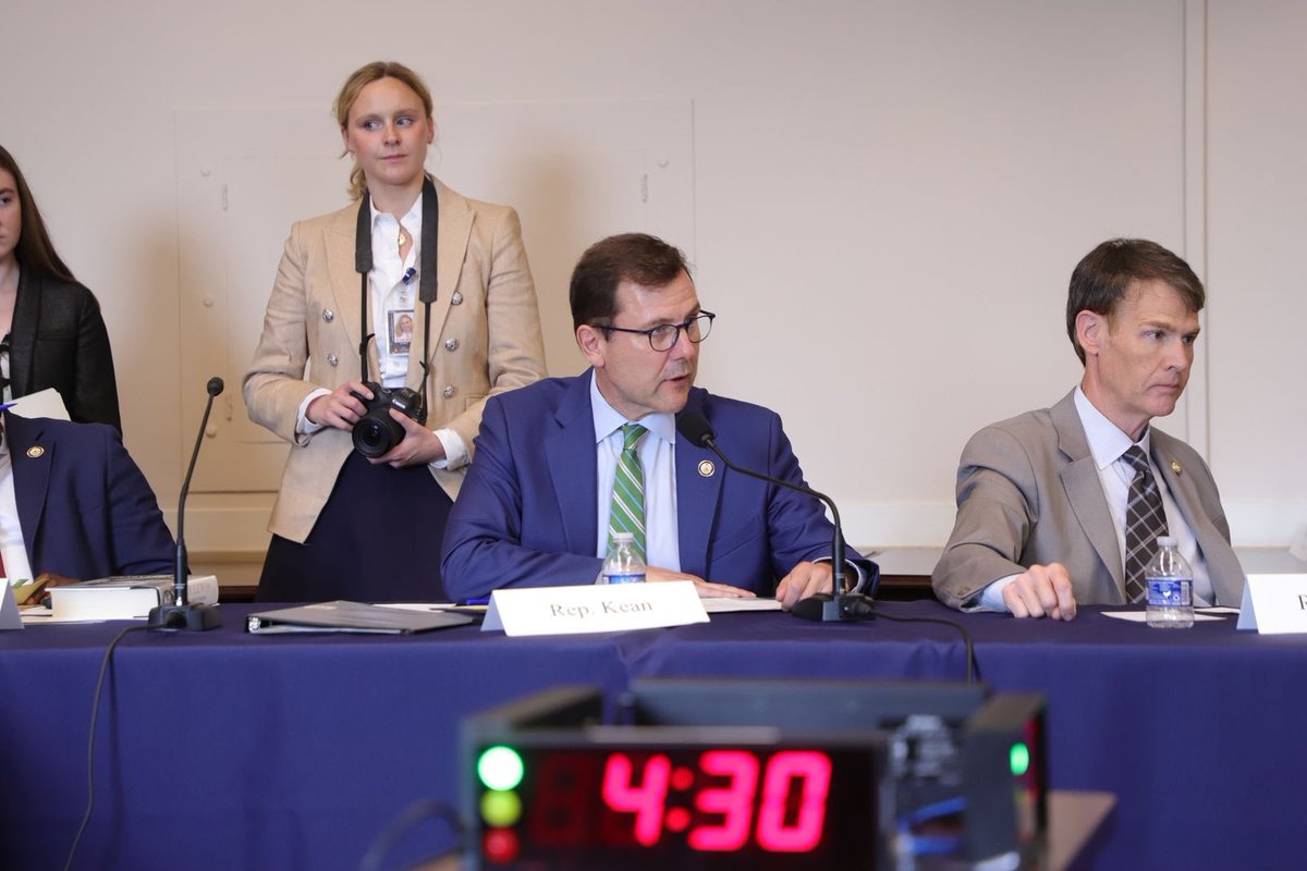 Amb Vinay Mohan Kwatra (@ambvmkwatra) on Twitter photo Joined my colleagues from 🇯🇵 🇦🇺 and officials from 🇺🇸<a href="/StateDept/">Department of State</a> for Round-Table discussion with House Foreign Affairs Committee Leadership on #QUAD. We reaffirmed our commitment to a free, open, and rules-based #IndoPacific and welcomed decisions from the QUAD Foreign Joined my colleagues from 🇯🇵 🇦🇺 and officials from 🇺🇸<a href="/StateDept/">Department of State</a> for Round-Table discussion with House Foreign Affairs Committee Leadership on #QUAD. We reaffirmed our commitment to a free, open, and rules-based #IndoPacific and welcomed decisions from the QUAD Foreign