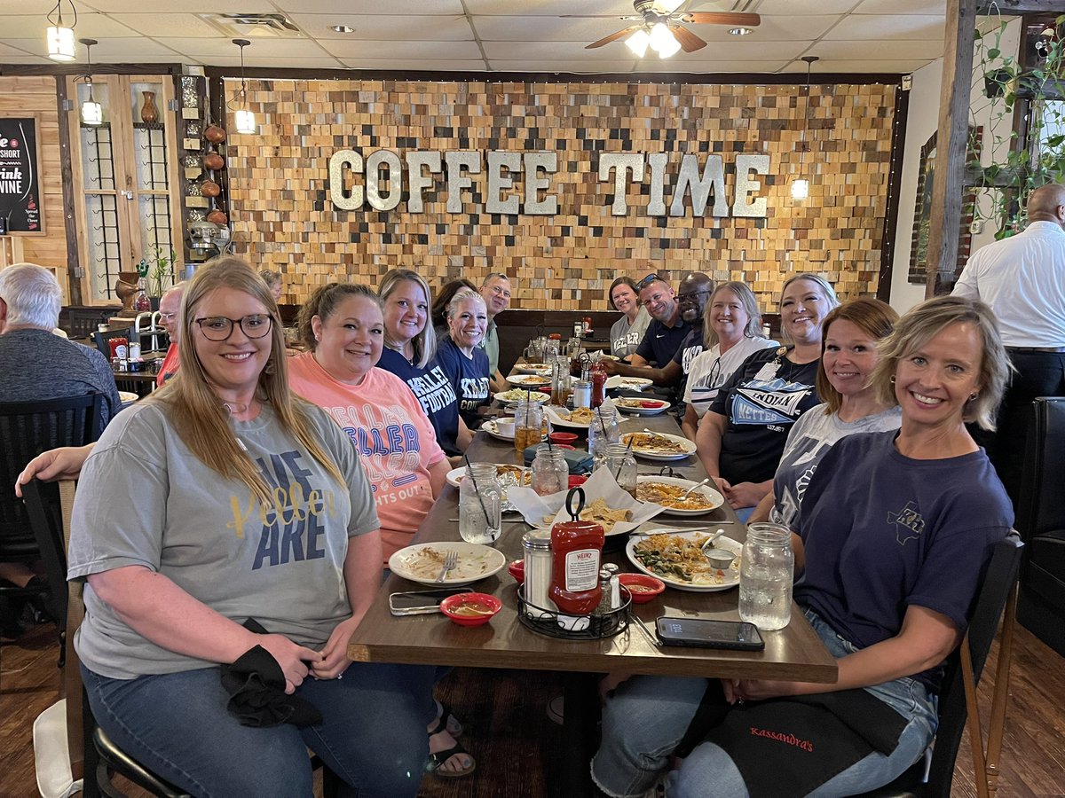 Lisa Simmons (@mrssimmonskhs) on Twitter photo Lunch at Kassandra’s is always a great way to catch up & spend some time getting to know our new team members! 💙💛 #KellerALLIN <a href="/KHSIndianNation/">Keller High School</a> Lunch at Kassandra’s is always a great way to catch up & spend some time getting to know our new team members! 💙💛 #KellerALLIN <a href="/KHSIndianNation/">Keller High School</a>
